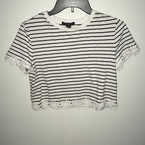Short sleeve crop top